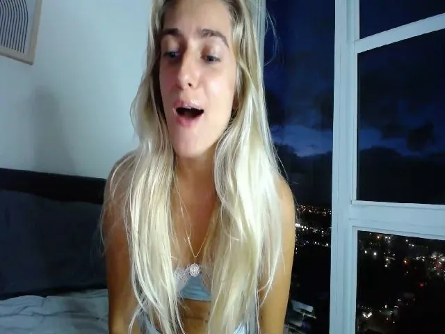 Live sex webcam photo for Vodka_Queen #273641813
