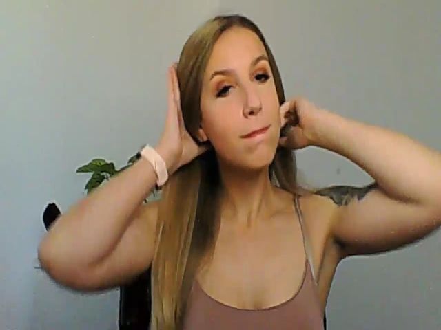 Live sex webcam photo for WILDemilly #273751037