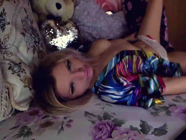 Live sex webcam photo for WWGIRL_ #271999340