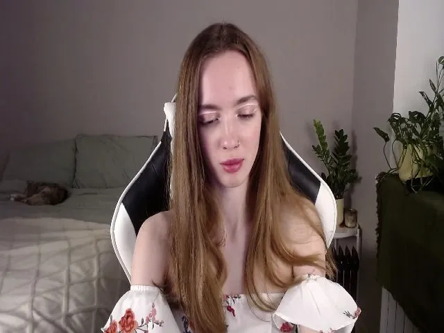 Live sex webcam photo for Weeissy #287891714