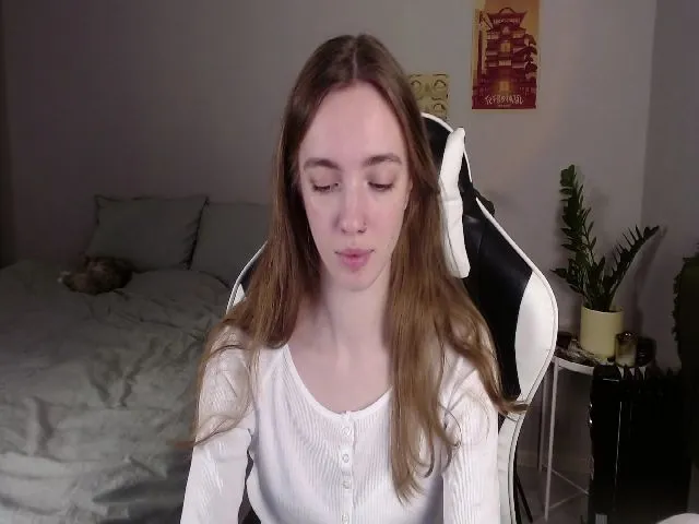 Live sex webcam photo for Weeissy #287891733