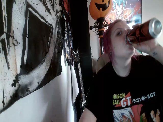 Live sex webcam photo for Weetziebabe #271853652