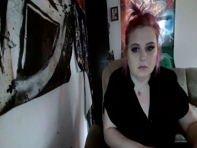 Live sex webcam photo for Weetziebabe #271873242