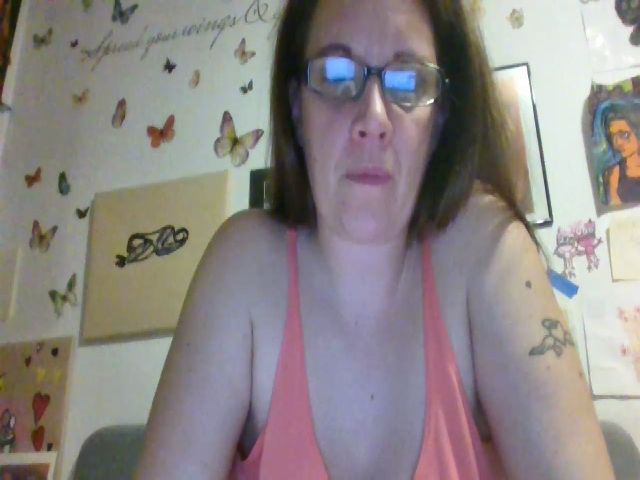 Live sex webcam photo for WetAsl4u #271858707
