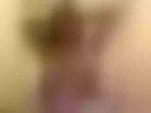 Live sex webcam photo for WetBunny23 #271740089