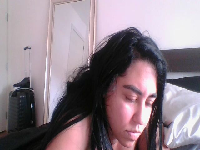 Live sex webcam photo for WetFlowerr4U #273765458