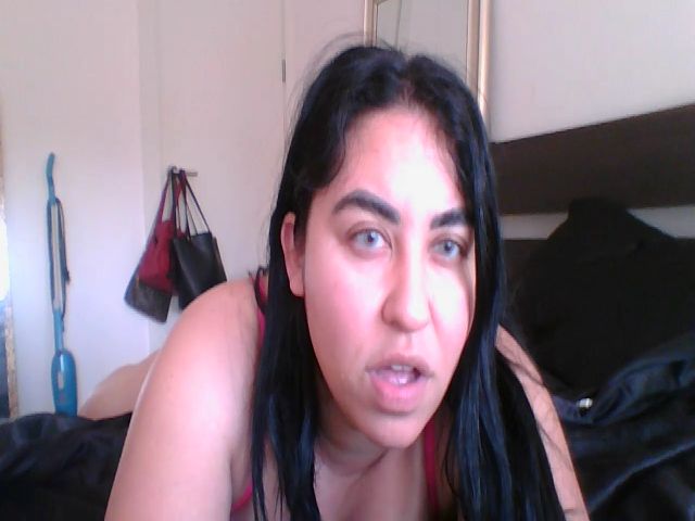 Live sex webcam photo for WetFlowerr4U #273886989