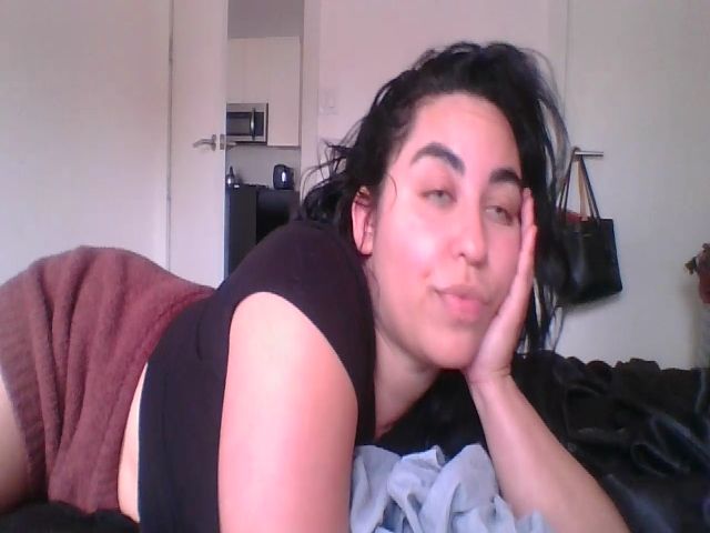 Live sex webcam photo for WetFlowerr4U #273960482