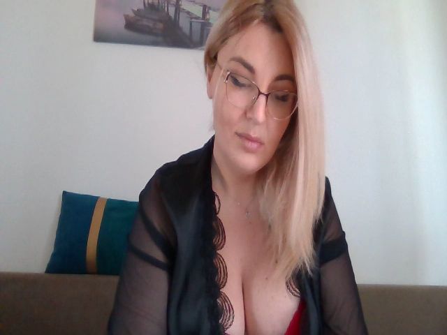 Live sex webcam photo for WetLikeLondon #272661825