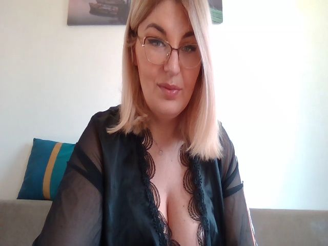 Live sex webcam photo for WetLikeLondon #272695829
