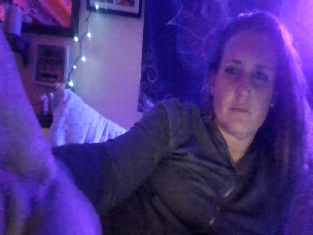 Live sex webcam photo for Wet_n_pretty #272305083