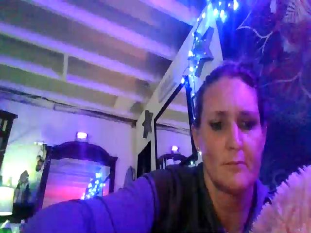 Live sex webcam photo for Wet_n_pretty #272307850