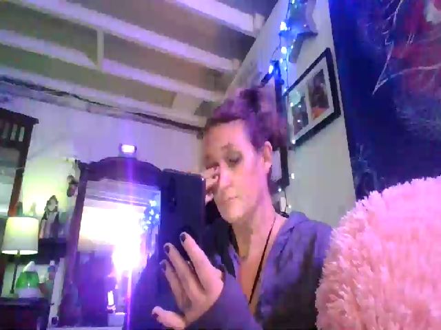 Live sex webcam photo for Wet_n_pretty #272307884