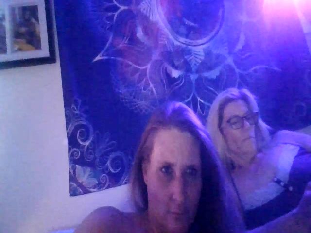 Live sex webcam photo for Wet_n_pretty #272314747