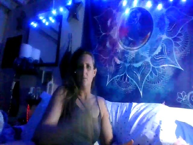 Live sex webcam photo for Wet_n_pretty #272905782