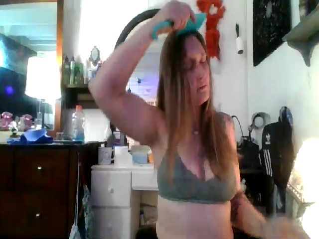 Live sex webcam photo for Wet_n_pretty #273055939