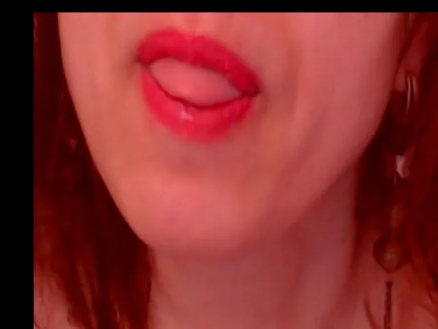 Live sex webcam photo for WetandaHairy #272949408