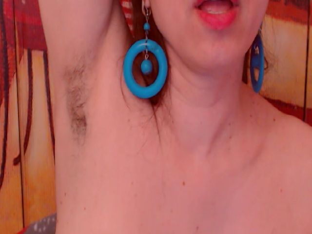 Live sex webcam photo for WetandaHairy #273491508