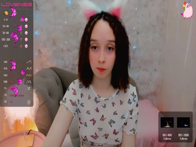 Live sex webcam photo for WhitneyNeal #273479854