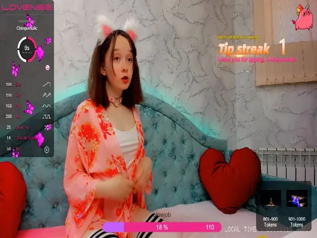 Live sex webcam photo for WhitneyNeal #273509851