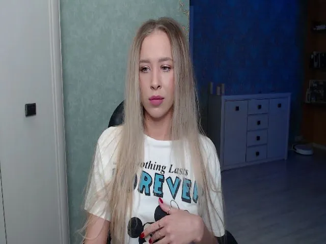 Live sex webcam photo for Whynot___ #273236562