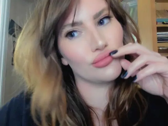 Live sex webcam photo for WillowBouvier #272022601