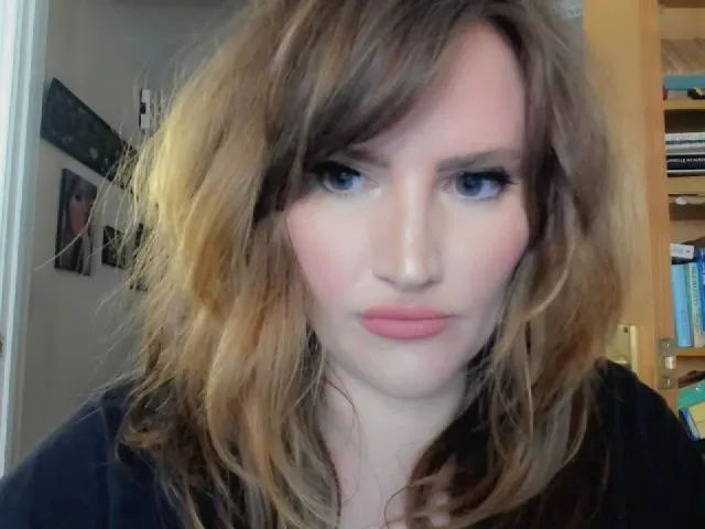 Live sex webcam photo for WillowBouvier #272022708