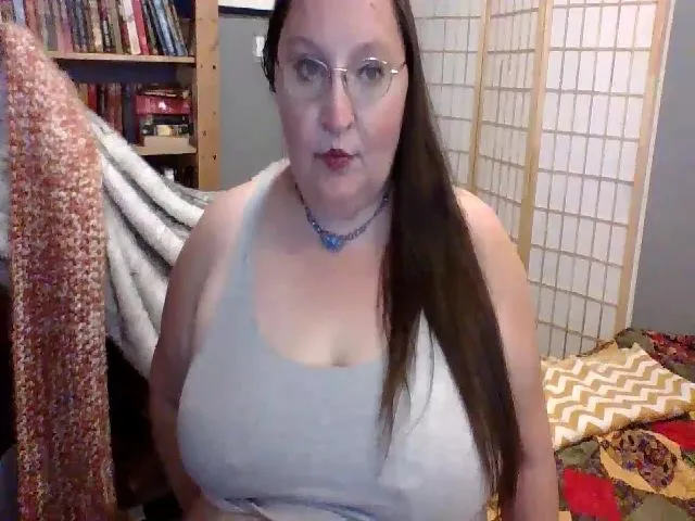 Live sex webcam photo for WindySkies #272588576