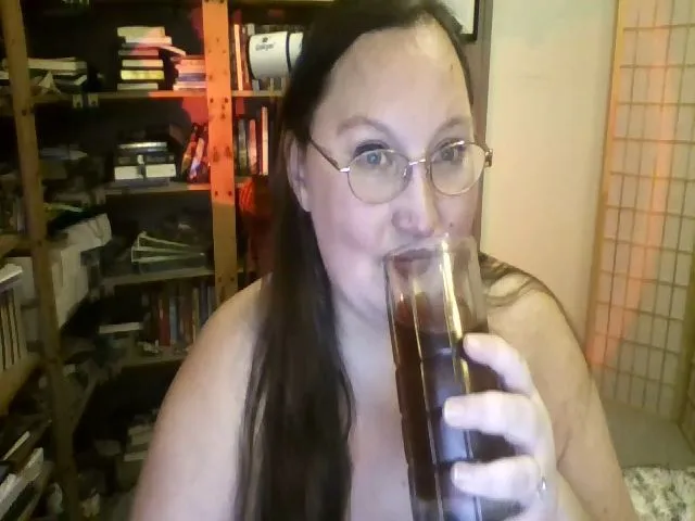 Live sex webcam photo for WindySkies #272856184