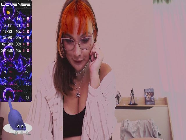 Live sex webcam photo for WinonaCooper #273113264