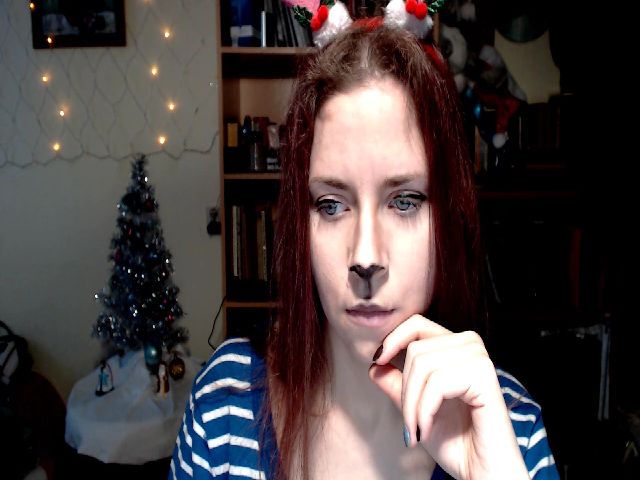 Live sex webcam photo for WinterGoddess #271792163