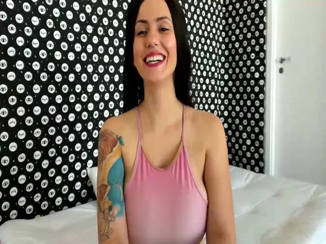 Live sex webcam photo for WonderBoob36D #273177020