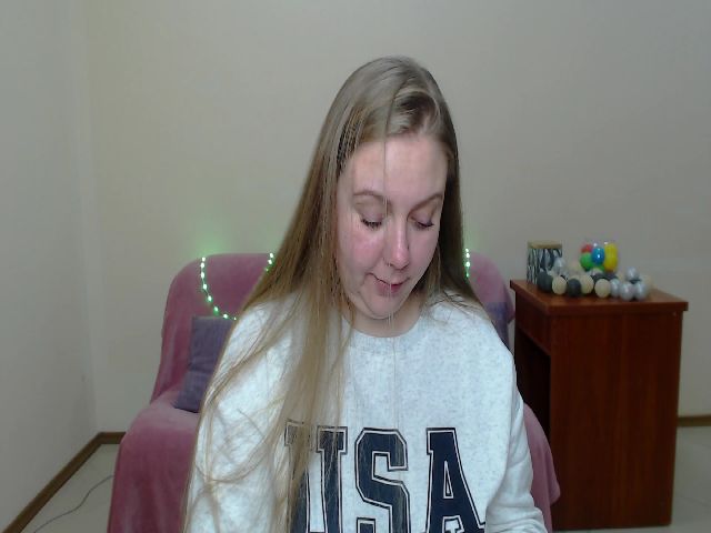 Live sex webcam photo for XArinasoll #271781754