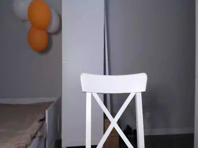 Live sex webcam photo for XBombina #272097177