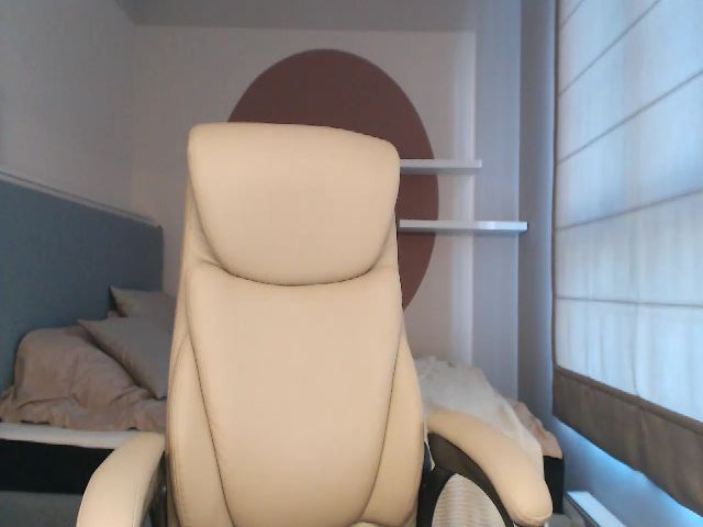 Live sex webcam photo for XBombina #273491503