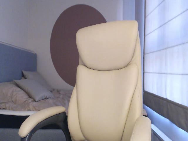 Live sex webcam photo for XBombina #273493018