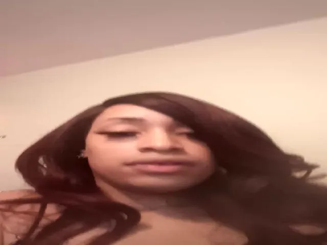 Live sex webcam photo for XDoll2 #272450497