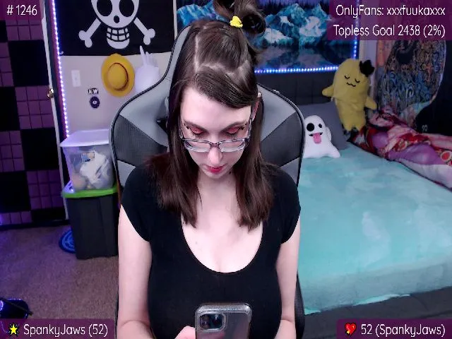 Live sex webcam photo for XFuukaX #272102328