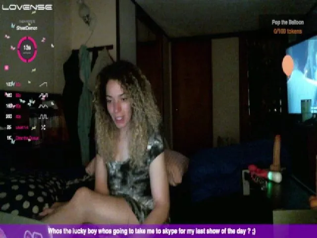 Live sex webcam photo for XKushKittyX #273342500