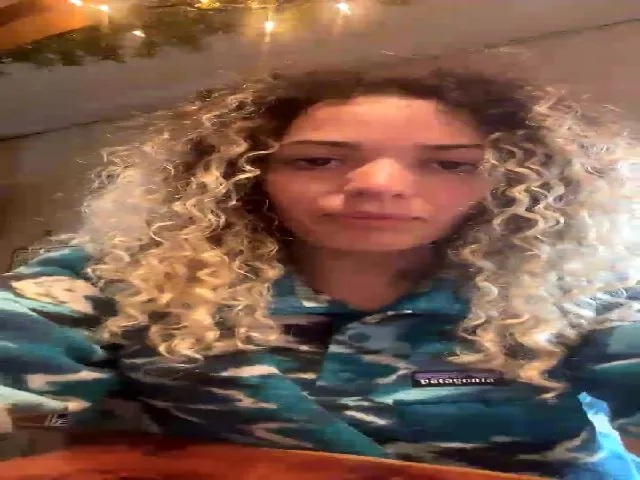 Live sex webcam photo for XKushKittyX #274059808