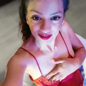 Live sex webcam photo for XLaraCroftX #290046753