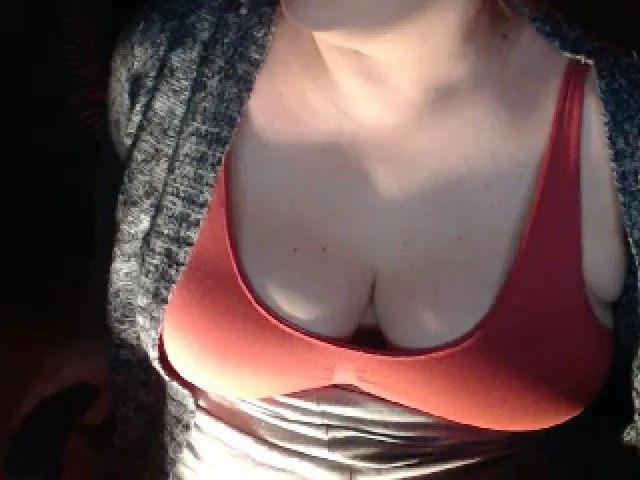 Live sex webcam photo for XMayaxxx #271888737