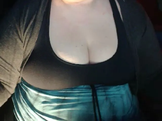 Live sex webcam photo for XMayaxxx #272911214