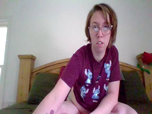 Live sex webcam photo for XMoonBearX #274095216