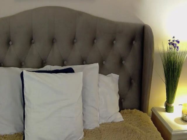 Live sex webcam photo for XXAlanaXX #272177426