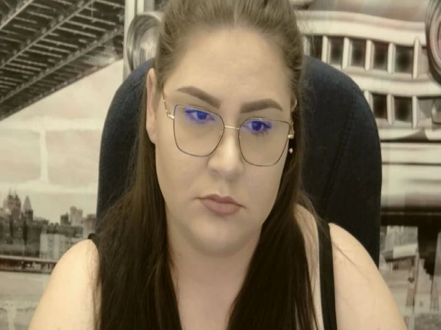 Live sex webcam photo for XXLHugeBoobs #273869754