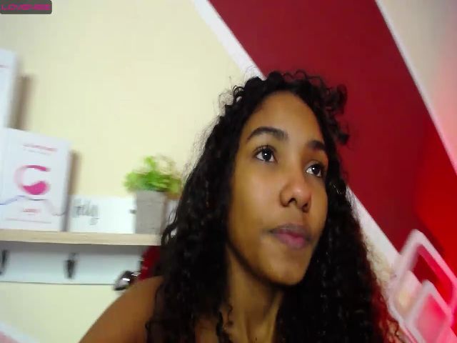 Live sex webcam photo for X_Blackmoon #274400171