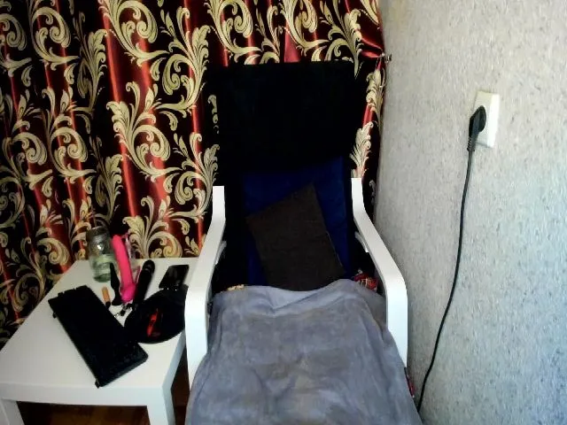 Live sex webcam photo for XbadwolfxX #272842137