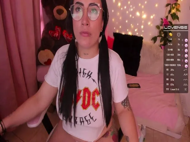 Live sex webcam photo for Xbrigittee #273036751