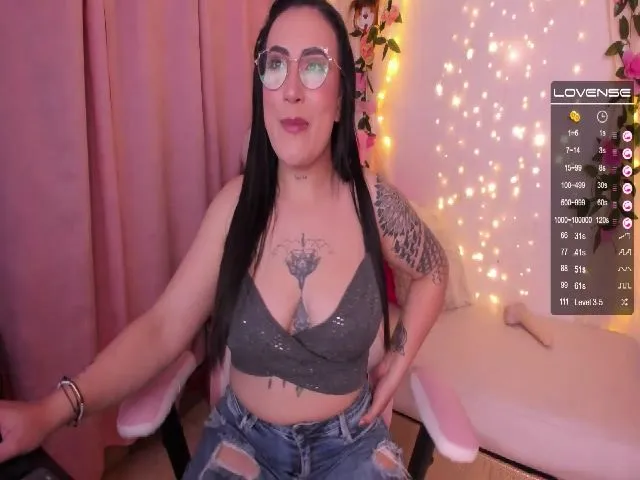 Live sex webcam photo for Xbrigittee #273137045